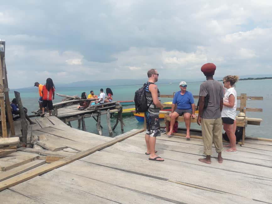Montego Bay: 8-Hour Appleton & Pelican Bar Return Transfer - Photo stops and realistic expectations inside Appleton