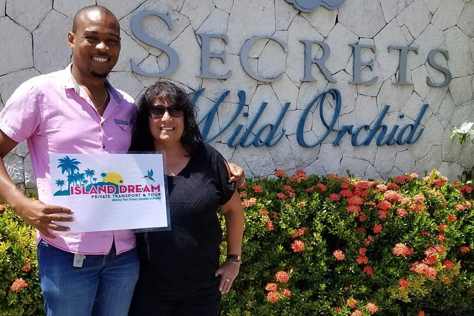 Montego Bay Airport Private Taxi: Secrets St James/ Wild Orchid - Fast Arrival From Sangster Airport to Secrets St. James