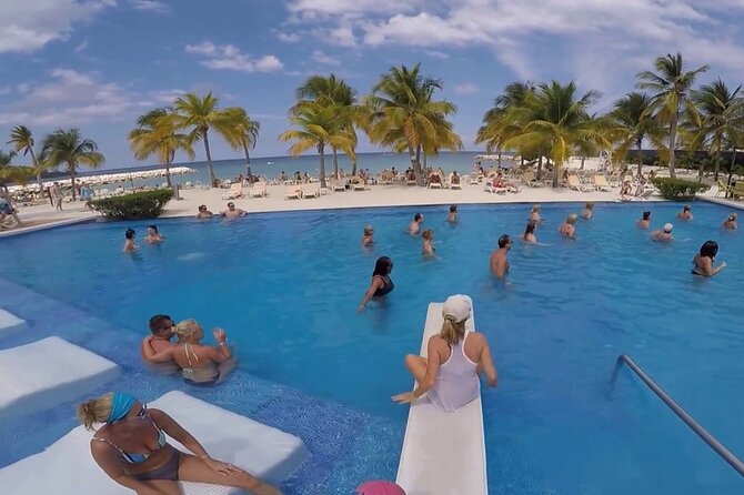 Montego Bay Airport Private Taxi to Princess Resorts - The comfort factor: air-conditioned private ride, with luggage help