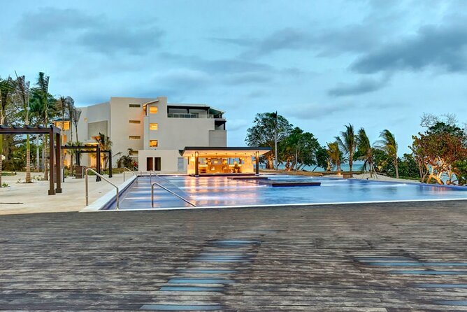 Montego Bay Airport Private Taxi to Royalton Negril - Free Stops En Route: How to Use Them Without Losing Your Momentum