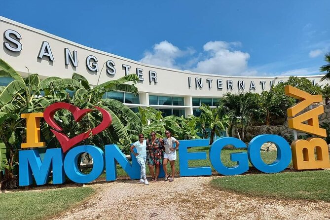 Montego Bay Airport Private Transfer to Hotels in Montego bay - Drivers Who Make the Drive Count (Names From Real Experiences)