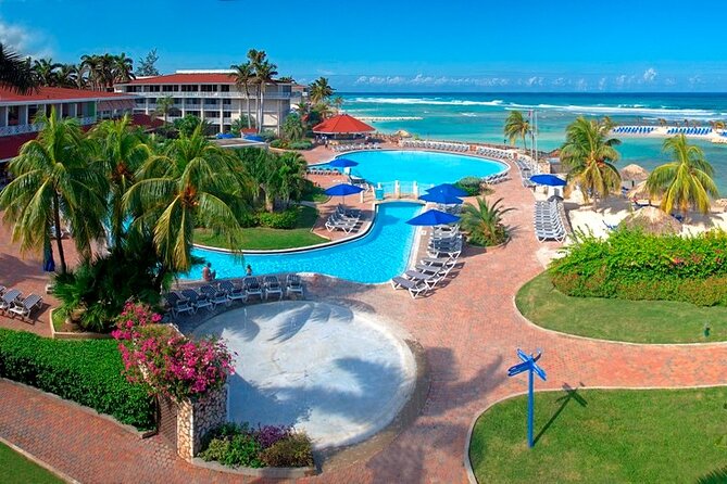 Montego Bay Airport Private Transfers to any Montego Bay Hotels - Air-Conditioned Comfort for a Short, Hot Arrival