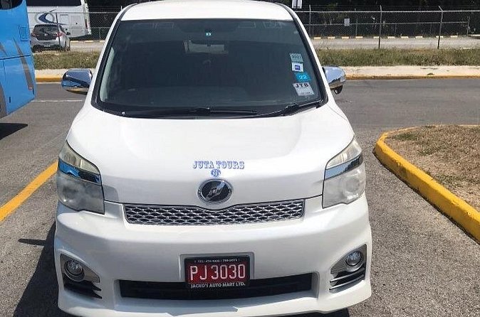 Montego Bay Airport Taxi to Princess Grand Jamaica Green Island - From Sangster Arrivals to Princess Grand Jamaica Green Island