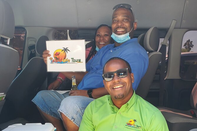 Montego Bay Airport Transfer to Hotels in Ochi Rios - From Sangster to Ocho Rios, stress drops fast