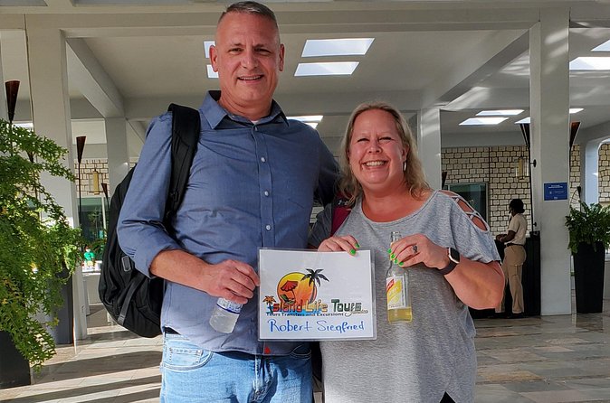 Montego Bay Airport Transfer to Hotels in Ochi Rios - Local conversation that doesn’t feel like a lecture