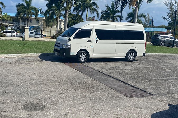 Montego Bay Airport transfers-Excellence,Royalton,Ocean Coral Spring(Round Trip) - Finding Your Driver at the Airport, Even When Flights Run Late