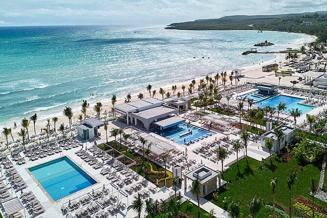 Montego Bay Airport Transfers to Hotels in Falmouth/ Trelawny - Why a private transfer is worth it for families and couples