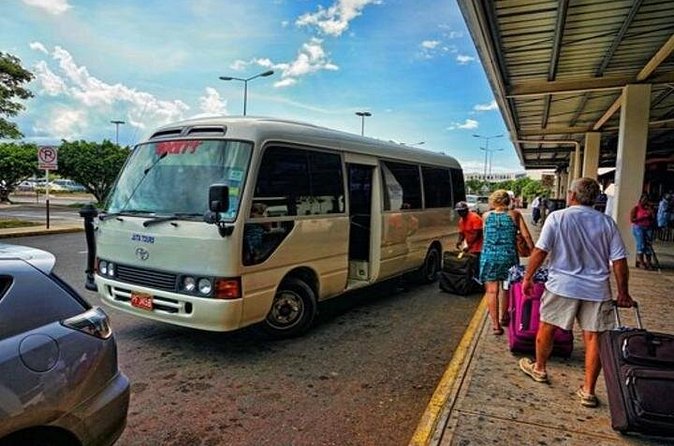 Montego Bay Airport Transfers to Negril Hotels - Families and Kids: Child Seats on Request