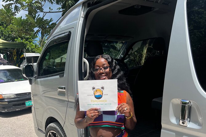 Montego Bay Bahia Principe Grand Jamaica Private Airport transfer - Private van or private sedan: what that means for your group