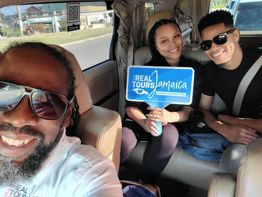 Montego Bay: Bob Marley Nine Miles Mausoleum Tour - On the Way Back, Optional Juici Patty Beef Patties