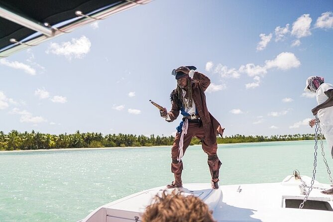 Montego Bay Catamaran: Snorkel Tour with Open Bar & Reggae DJ - Snorkeling in Montego Bay Marine Park: gear included and entry made easy
