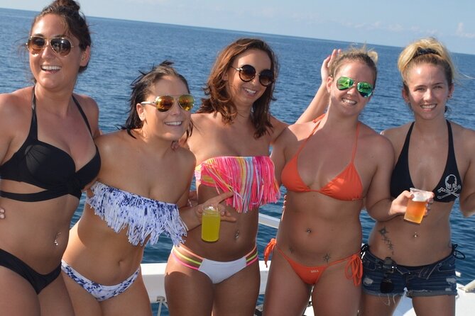 Montego Bay Catamaran: Snorkel Tour with Open Bar & Reggae DJ - The open bar plan: unlimited drinks plus snacks to keep you steady
