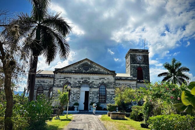 Montego Bay City Tour & Magaritaville with shopping - Doctor’s Cave Beach, Then Town And Shopping In One 4-Hour Plan