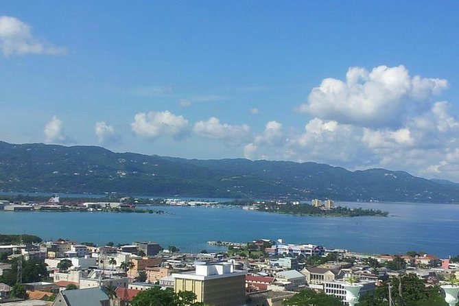 Montego Bay Highlights Tour from Montego Bay - Residential Neighborhoods to Richmond Hill Inn Views