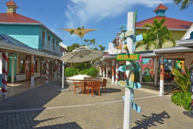 Montego Bay Highlights Tour with Shopping and Bamboo Rafting - Stop 1: Great River Bamboo Rafting at Lethe