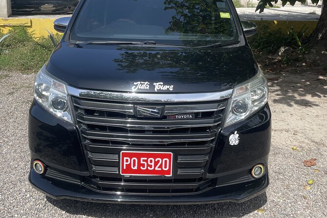 Montego Bay Hotels Airport Private Transfers - Round-trip coverage: less mental load during your Jamaica days