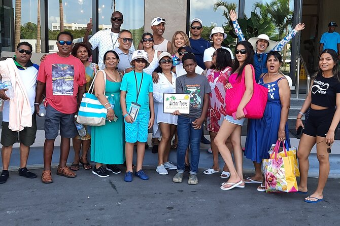 Montego Bay Jamaica MBJ Airport Transfer to Hotels in Montego Bay - Private means your ride stays with your group