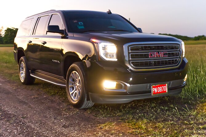 Montego Bay, Negril, Ocho Rios Areas Private Luxury Transfer - A calm start at Sangster International Airport