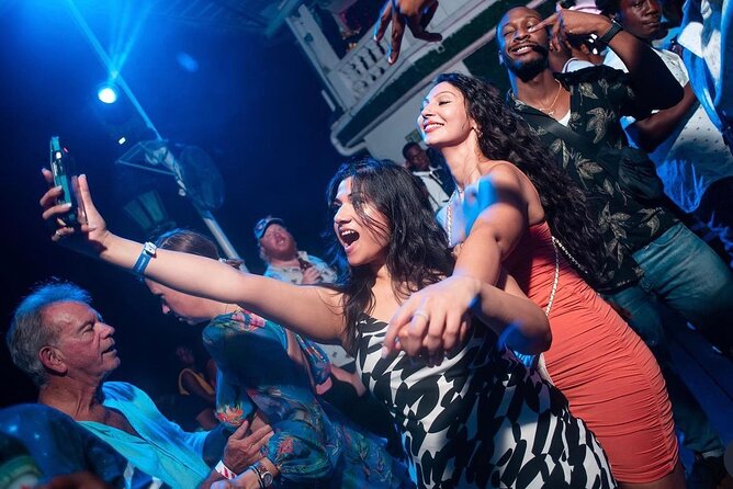 Montego Bay Night Out Lounge2727 Private and Customize Transfer - Timing it right: doors open at 10:00pm