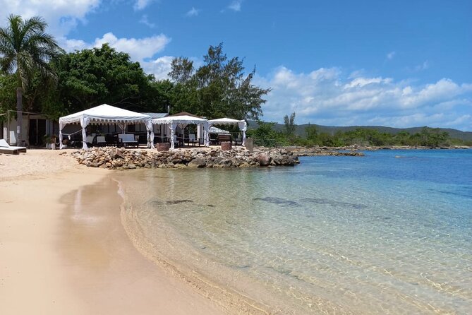 Montego Bay River Tubing & Bamboo Beach Club + Lunch & Cocktails - Food and drink details that affect your comfort