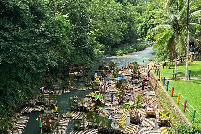 Montego Bay's Guided Bamboo Rafting Tour & Hip-strip Shopping - Safety and Comfort on a Handmade Raft