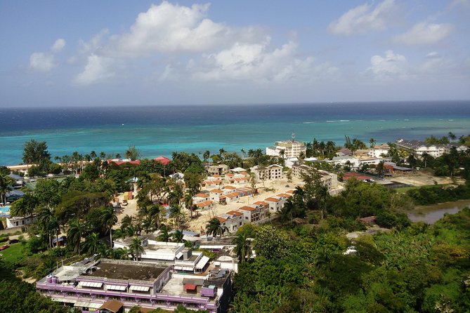Montego Bay Scenic Tour - Sam Sharpe Square and St James Parish Church in Downtown Montego Bay