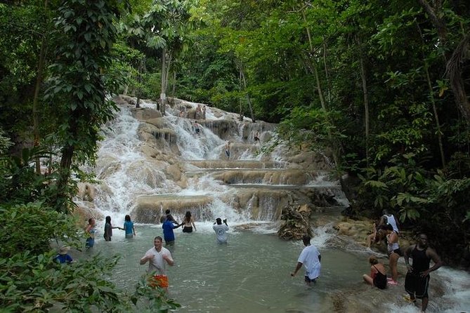 Montego Bay tour: Dunn's River Falls - Key Highlights That Matter