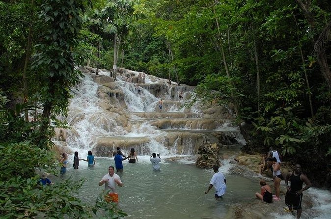 Montego Bay tour: Dunn's River Falls - Time Budget: How the Day Fits Into a 6-Hour Window