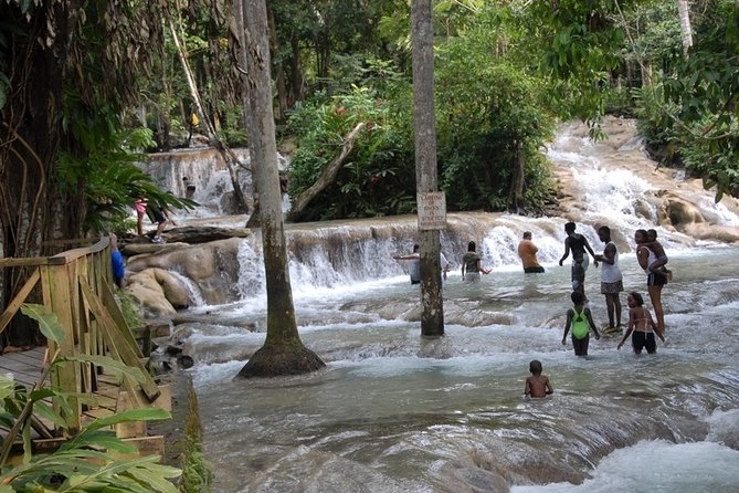 Montego Bay tour: Dunn's River Falls - FAQ