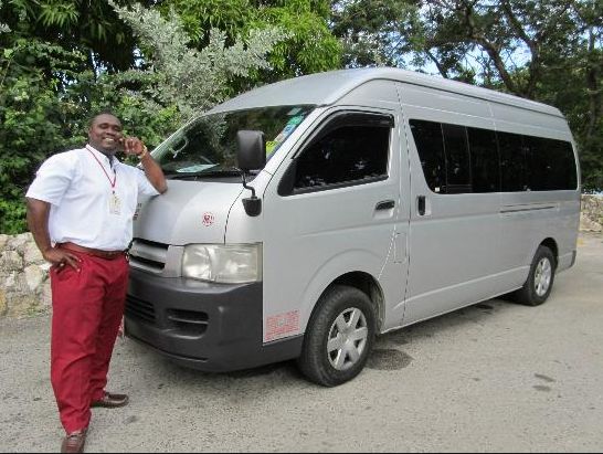 Negril 7-Hour Tour from Montego Bay - Margaritaville and Rick’s Cafe: two vibes, one afternoon plan