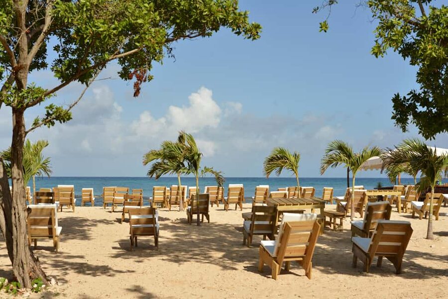 Ocho Rios: Jungle River Tubing & Bamboo Beach Club - Your 4-course tapas lunch: what’s on the plate and why it works