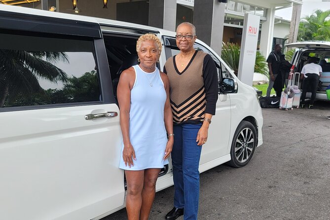 One way Private transfer from Airport to Resorts - What $60 per group really buys you