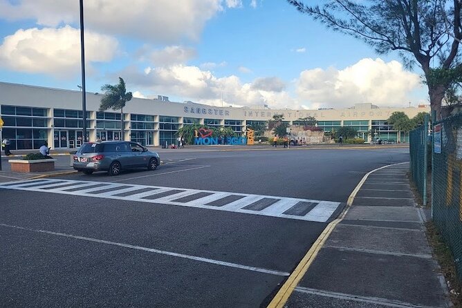 Private Airport Pickup and drop off in Jamaica - What the 20 minutes to 1 hour 30 really means