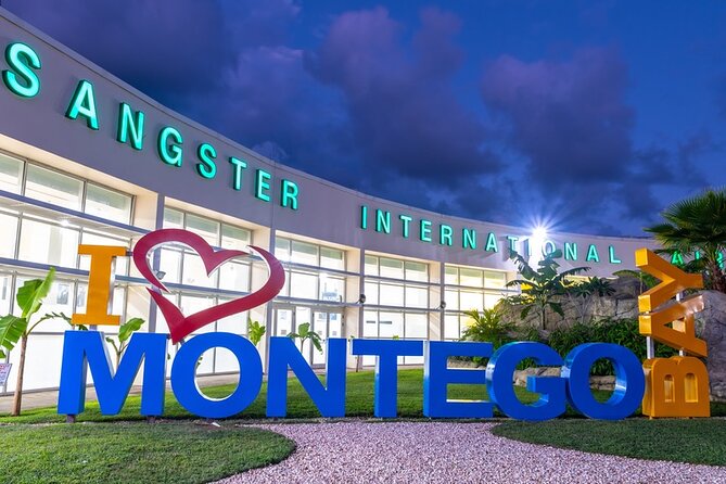 Private Airport Pickup and drop off in Jamaica - Drivers who take the stress out of the handoff