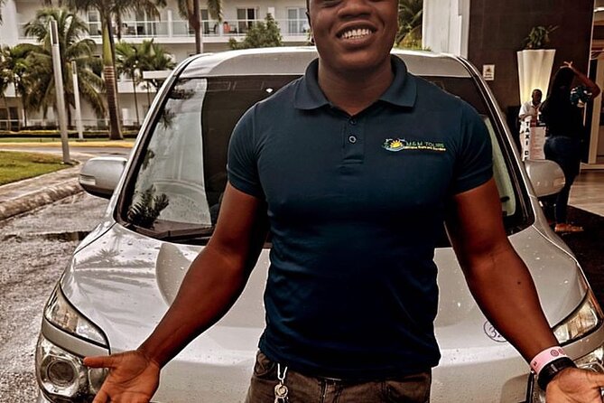 Private Airport Pickup and drop off in Jamaica - The WiFi plus air-conditioning combo is underrated value