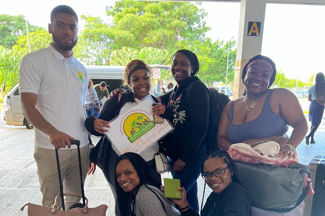 Private Airport Transfer from MBJ to Ocean Coral Spring Jamaica - The ride itself, roomy, air-conditioned, and practical