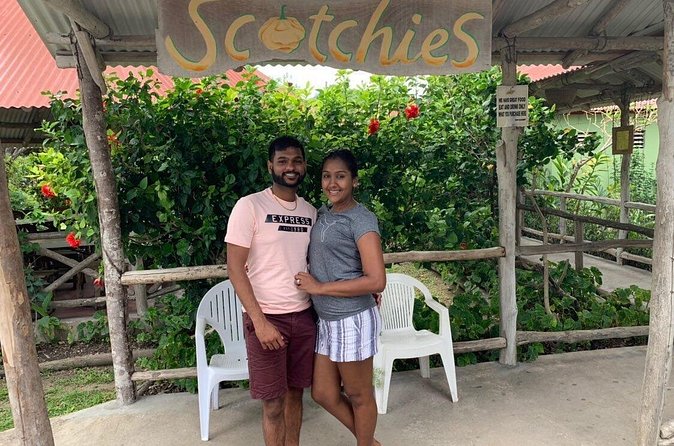 Private Airport transfer from Montego Bay to Ocho rios - Drop-Off in Ocho Rios, Including Main Street Convenience