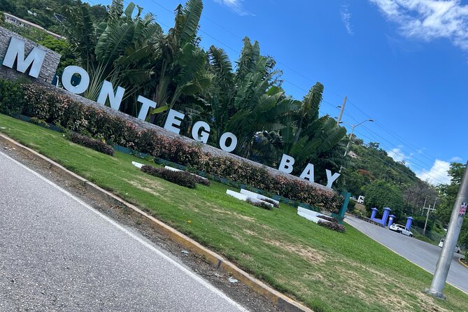 Private Airport Transfer Montego Bay hotels and Falmouth Hotels - The Ride: What Your 15 to 48 Minutes Actually Feels Like
