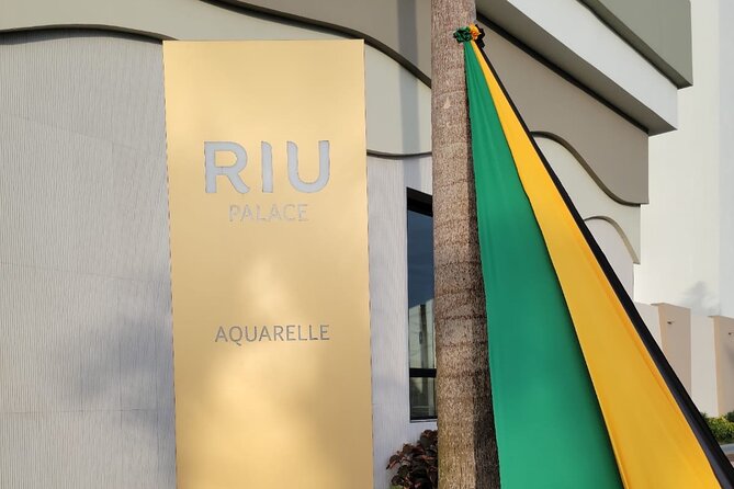 Private Airport Transfer Riu Aquarelle & Excellence Oyster Bay - Comfort That Matters: A/C, Clean Vehicle, and Room to Breathe