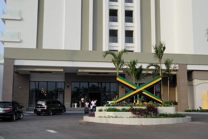 Private Airport Transfer Riu Aquarelle & Excellence Oyster Bay - Who This Transfer Fits Best