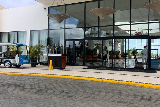 Private Airport Transfer to or from Ocean Coral Spring Resort - Price and value: $60 per group up to 4