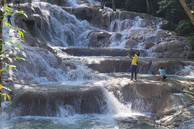 Private and Customize Tour from Montego Bay to Dunns River Falls - Private transport from Montego Bay, with an early 8 AM start