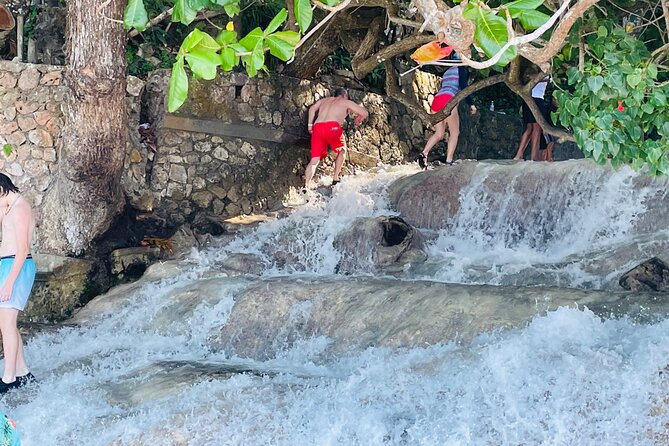 Private Dunn’s River Falls Experience + Blue Hole Secret falls - Dunn’s River Falls Climb: How the 600-Foot Waterfall Works Up Close
