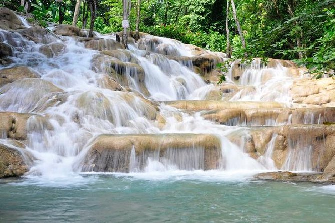 [PRIVATE] Dunn's River Falls with Entrance Fees - Dunn’s River Falls: what makes this private tour worth it
