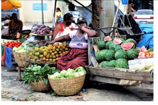 Private Montego Bay City Tour with Sightseeing and Shopping - The Hip Strip on Gloucester Avenue: shopping with energy