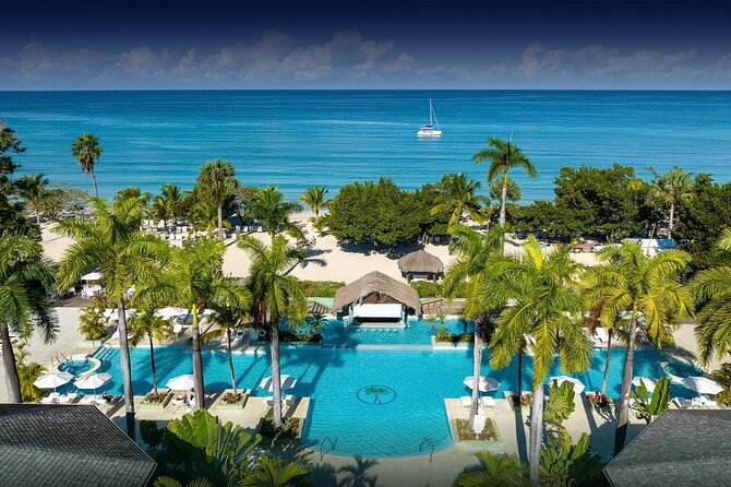 Private Montego Bay Jamaica Airport Transfer to Hotels in Negril - From MBJ to Negril, with the hard part already handled