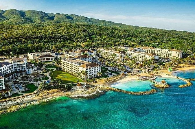 Private Montego Bay Jamaica Airport Transfer to Montego Bay Hotel - What the Best Reviews Reveal About the Driver Experience