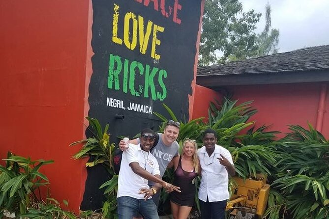 Private Negril Beach & Rick's Cafe Sunset Tour - Rick’s Cafe sunset: the cliff divers, the crowd energy, and your timing