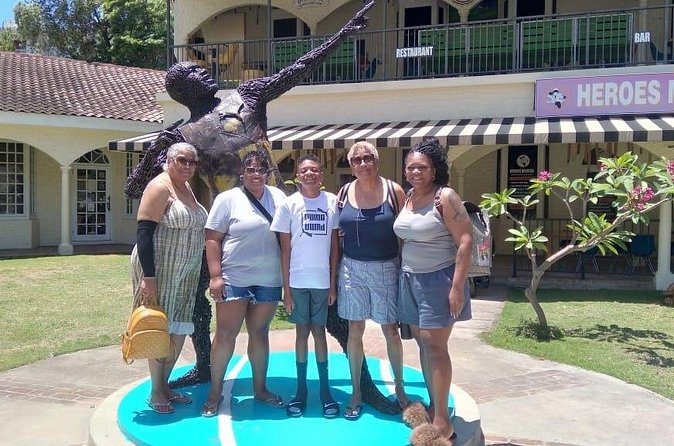 Private One-Way and Roundtrip Airport Transfer to Montego Bay Hotels - Who this transfer suits best