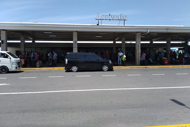 Private Round Trip Airport Transfer in Montego Bay - Where You Meet Your Driver at MBJ and What Pickup Feels Like